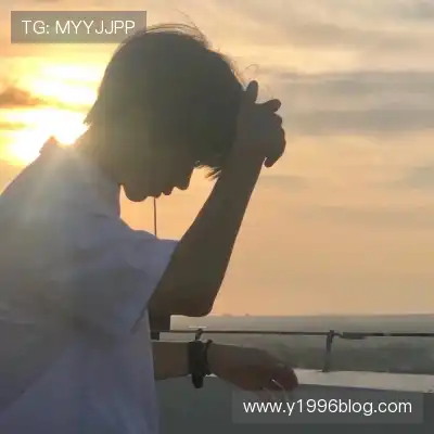 强燕颖